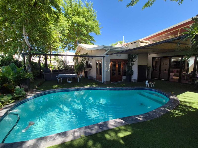 BEAUTIFUL 5 BEDROOM HOUSE WITH LOTS OF CARACTER FOR SALE KLEIN WINDHOEK - Photo 10