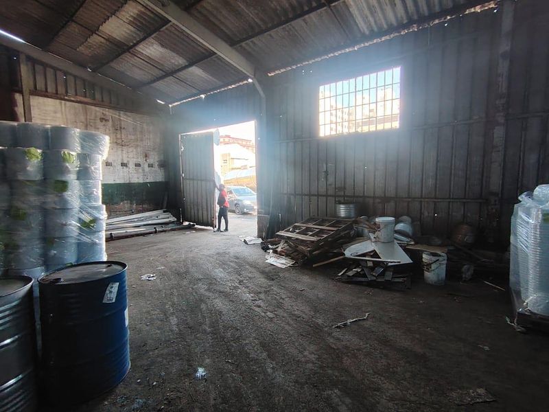 Warehouse to let in Greyvillle, Berea - Photo 5