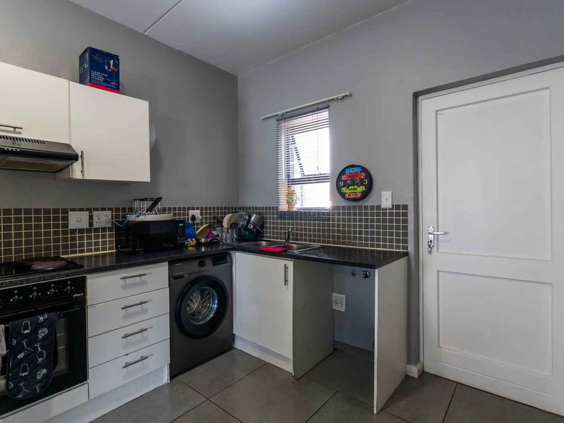 2 Bedroom Apartment / Flat For Sale in Ottery - Photo 1