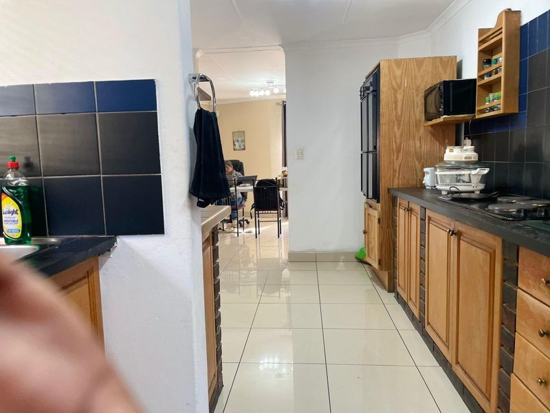 4 Bedroom house available in Bloubsrand - Photo 9