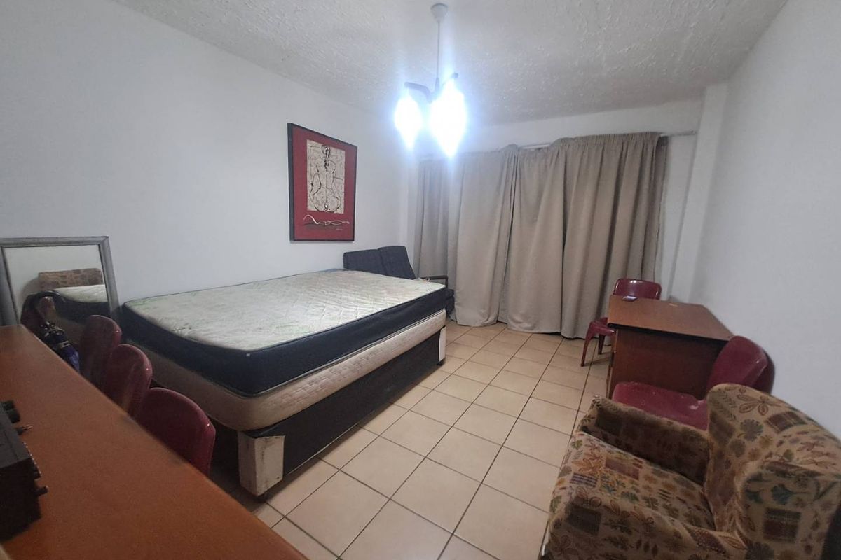 mfortable spacious apartment to sell - Photo 3