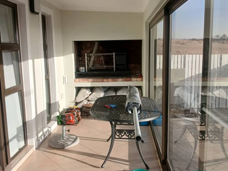 3 Bedroom fully furnished to let at Dolphin beach - Photo 10