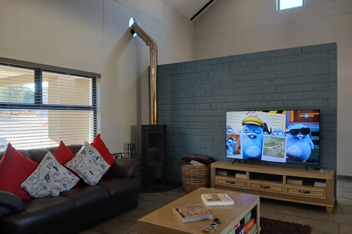 4 Bed, all en-suite  |  Study  |  Flat  |  Pool on Omeya Golf Estate - Photo 2