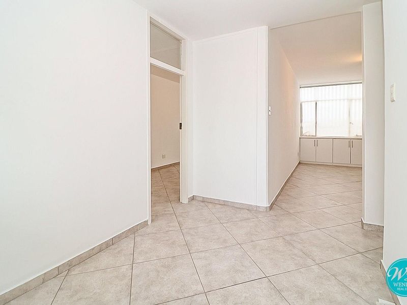 Ideal Starter Home or Investment in Secure Complex! - Photo 8