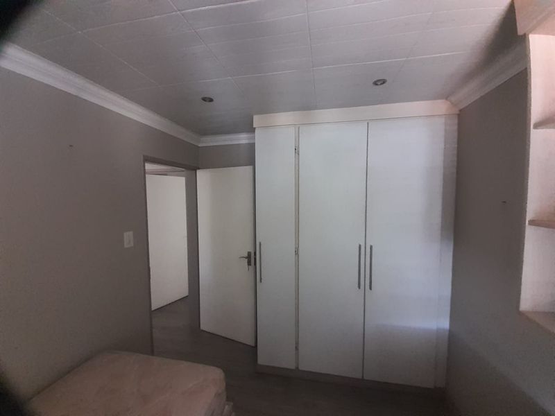 Groenkloof Estates, 2 Bedroom for sale - Photo 7
