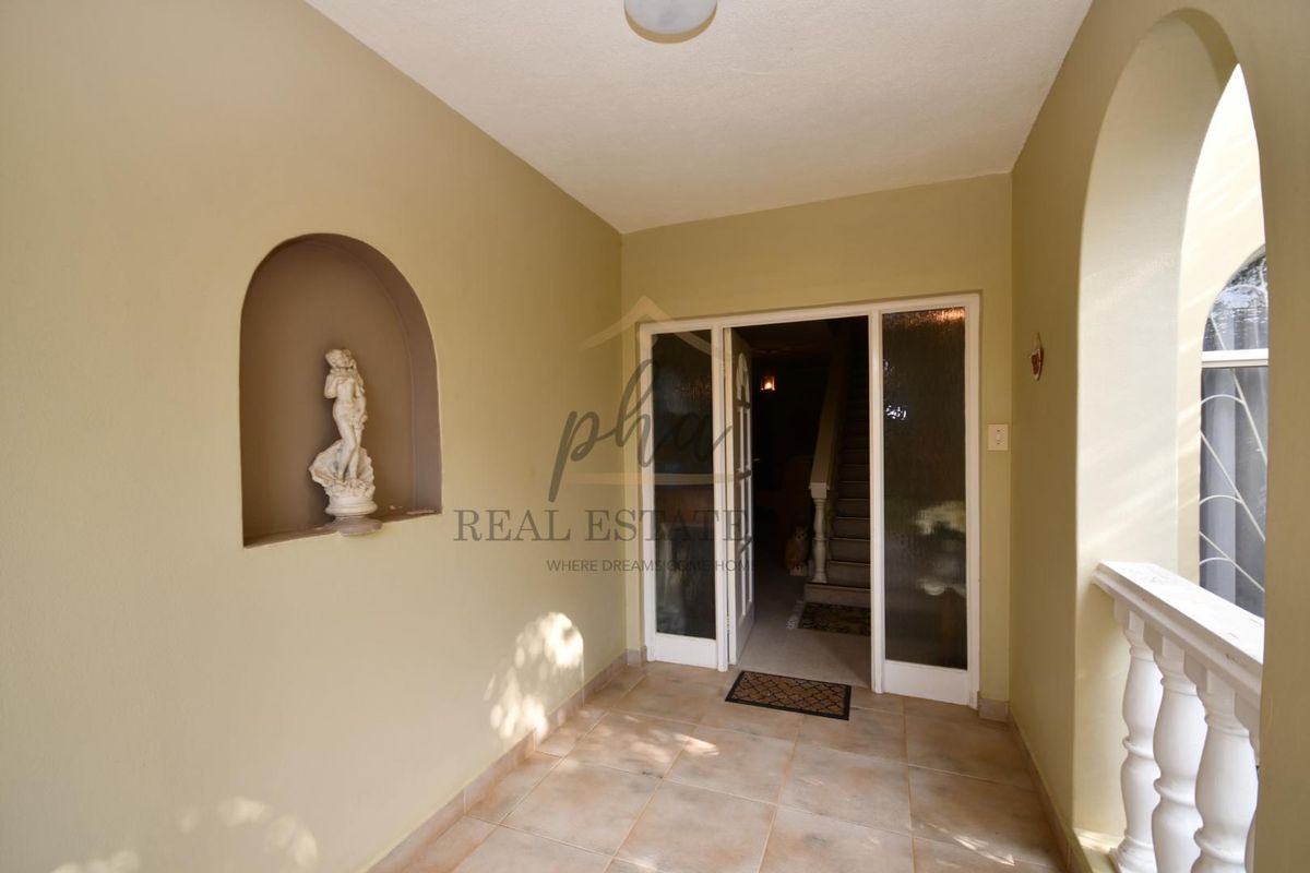 Spacious Multi-Unit Home with Income Potential in Swakopmund. - Photo 5