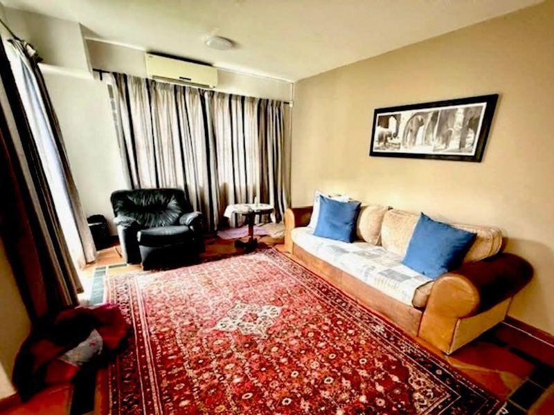 Spacious Family Home with Versatile Living & Work Spaces - Photo 9