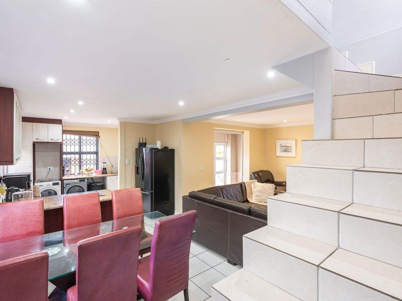 Lock Up & Go Townhouse Living - Photo 9