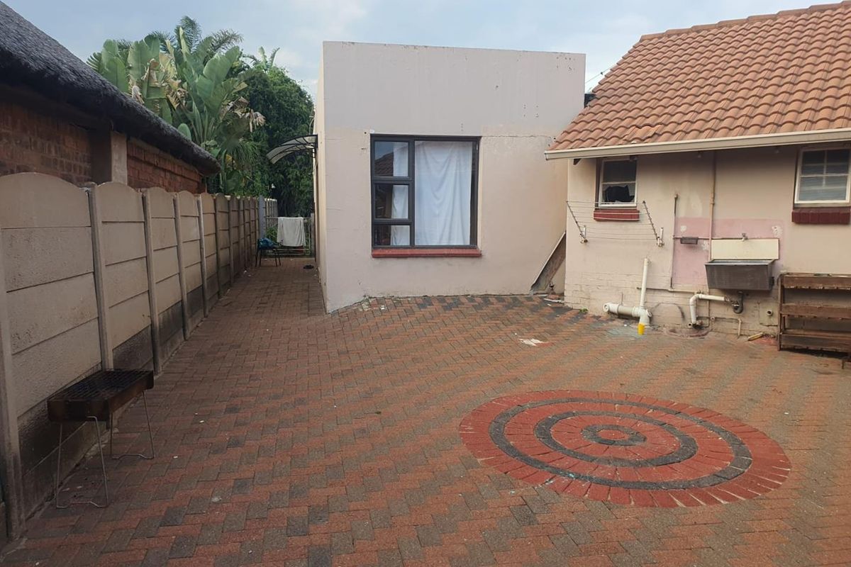 investors' Paradise 1451sqm - Photo 3