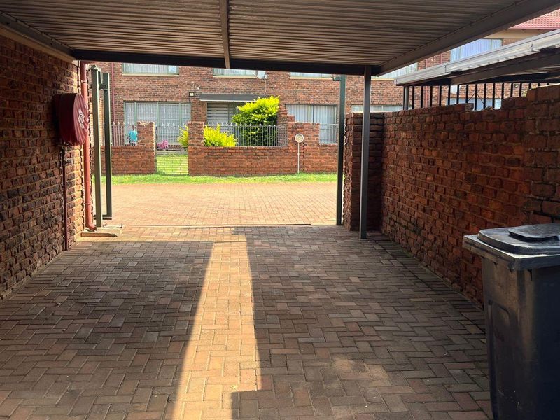 Smart property for sale. - Photo 2