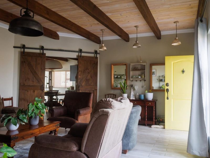 Space, Views, and Value - Photo 10