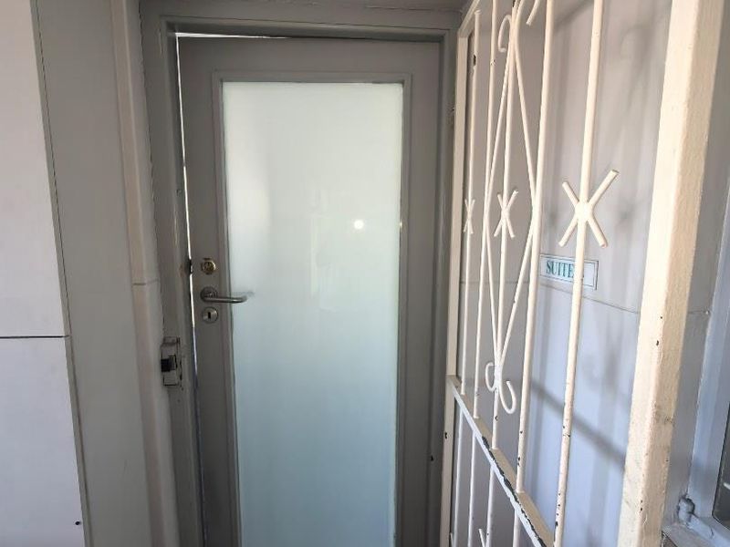 Business space to let in sort after Newton Park - Photo 3