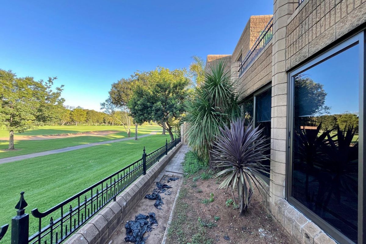 Stunning Fairway-Facing Home for Rent in Centurion Golf Estate - Photo 4