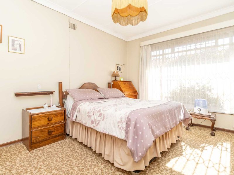 Well built and much loved home looking for new owner! - Photo 9