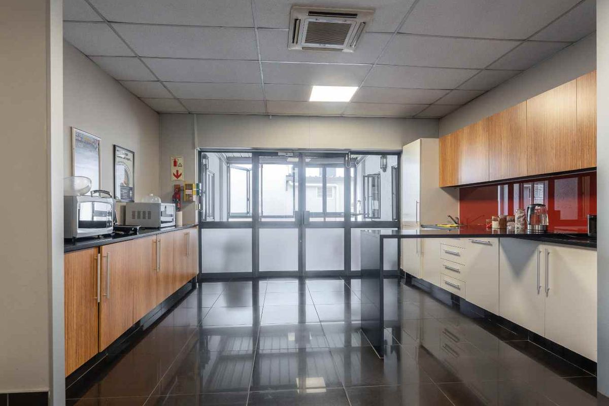 Prime First Floor Opportunity | Ideal Medical Centre or Restaurant Space - Photo 5
