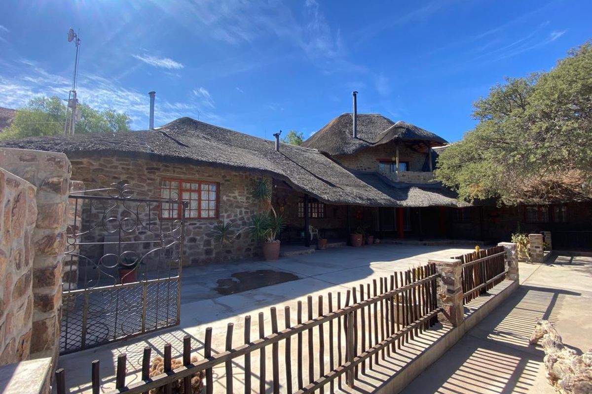 FOR SALE- FARM A FEW KM FROM AUS, NAMIBIA. - Photo 4