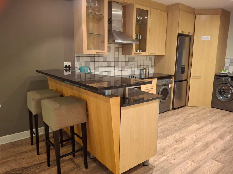 A TASTEFULLY FURNISHED TWO BEDROOM FURNISHED APARTMENT - Photo 9