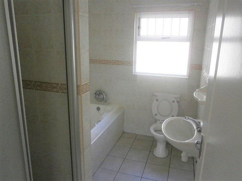 Adorable Townhouse with 3 courtyards for sale in Walvis Bay - Photo 9