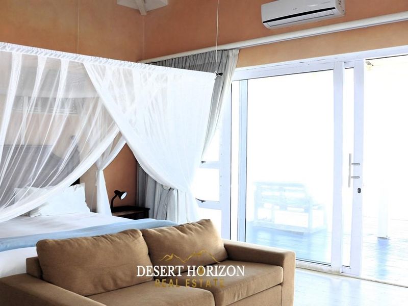 Swakopmund, Vogelstrand | For Sale-Stunning Beachfront 10 Bedroom Guesthouse - Photo 10