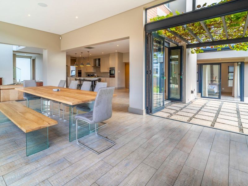 Modern Five Bedroom Home For Rental In Waterfall Country Estate. - Photo 9