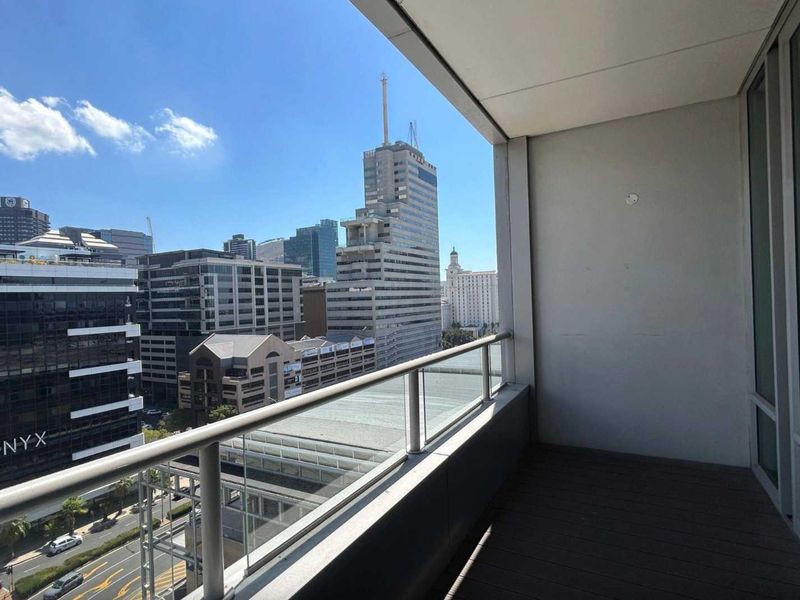 AAA-Grade 715m2 office to let on 10th floor of Convention Towers - Photo 6