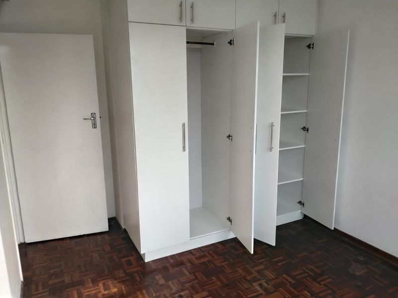 Invest in Bulwer: Cozy 2-Bedroom with Rental Income Potential - Photo 4