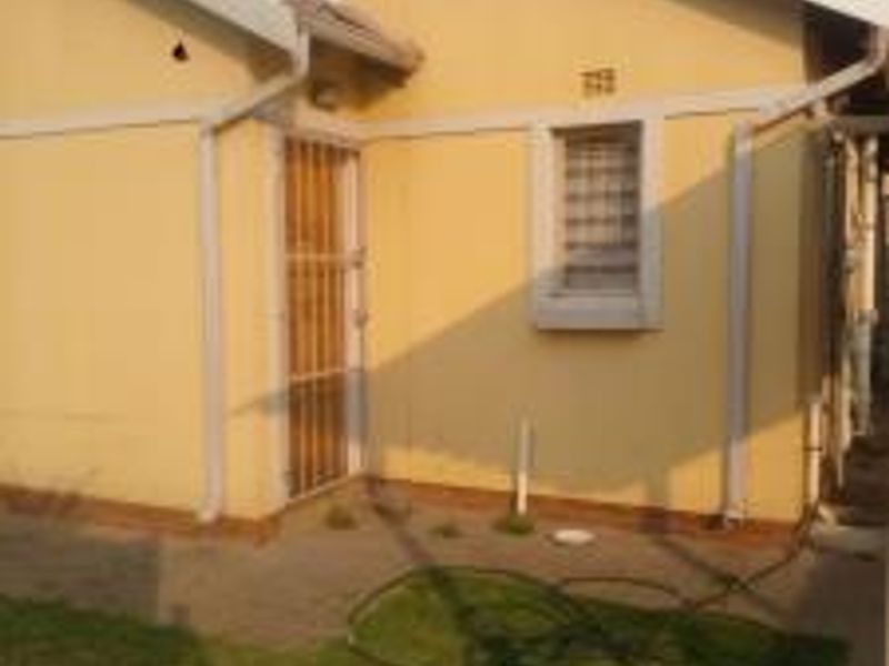 House for Sale in Secure Estate - Photo 2