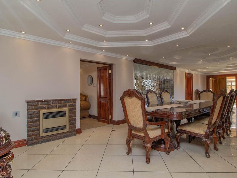 Beautiful  Family home in the boomed area of Mackenzie Park  Benoni - Photo 10