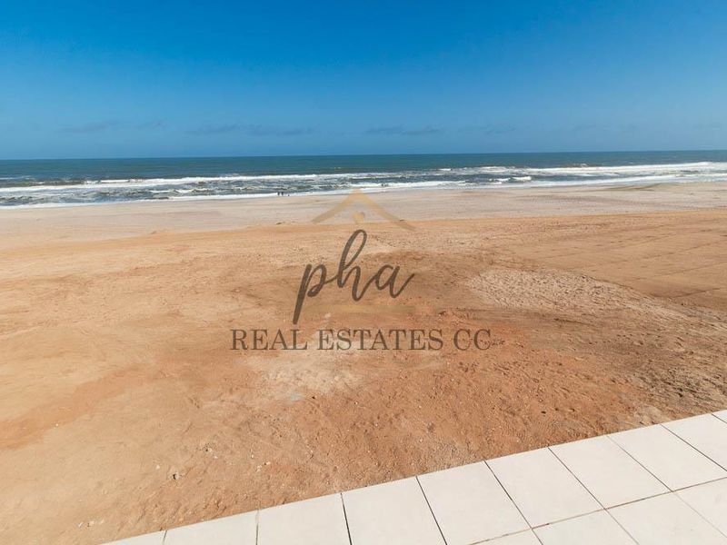 BEACHFRONT Living in Ext 6, Henties Bay - Photo 2