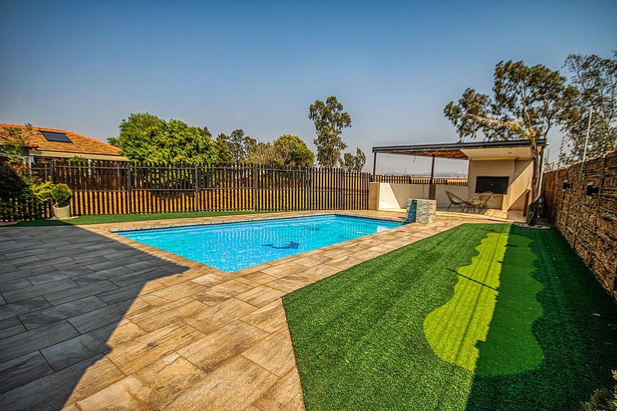 Corner double storey Meyersig Lifestyle Estate property on a big stand! - Photo 5