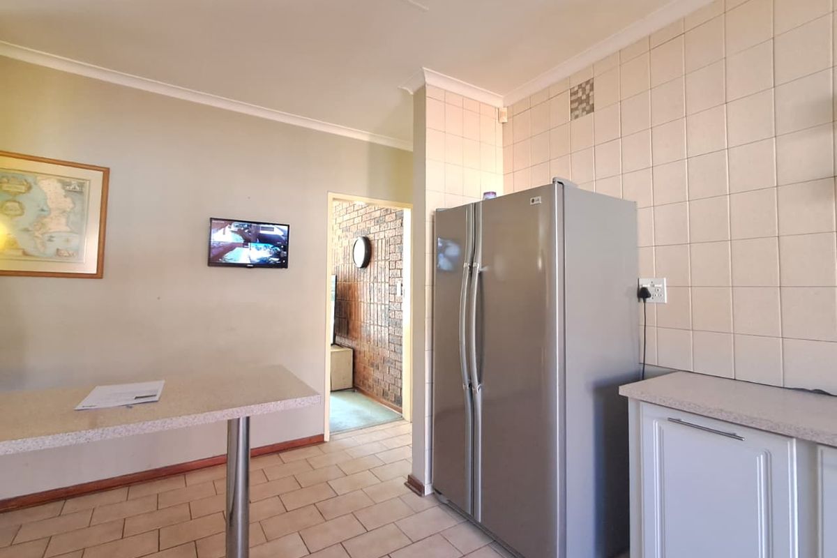 3 Bedroom Cluster for Sale in Mayberry Park - Photo 4