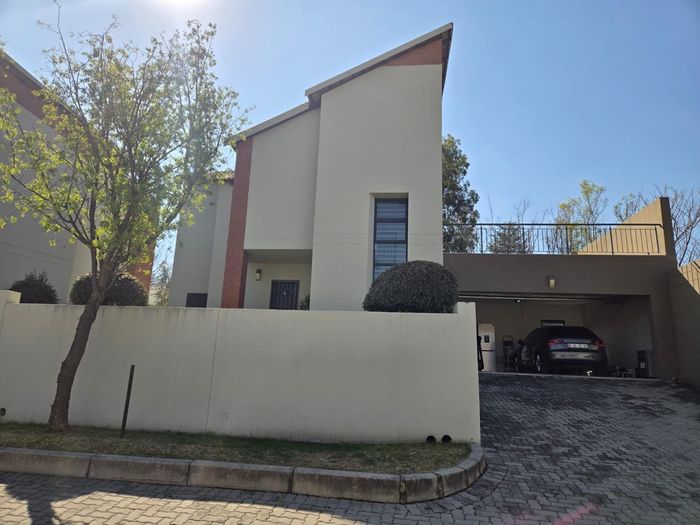 Property #2399745, Cluster For Sale in Kyalami Hills