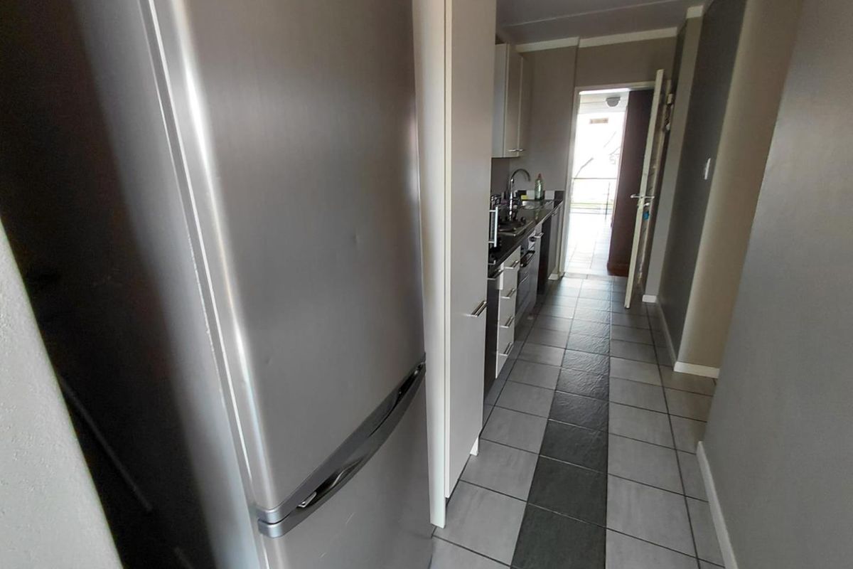 Modern Studio Apartment for Sale at The Paddocks, Dainfern – Ideal Investment or First Home - Photo 5
