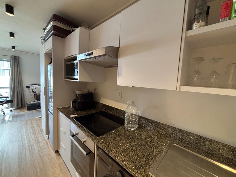 Modern 1 Bedroom Fully Furnished Apartment To Rent - Photo 3