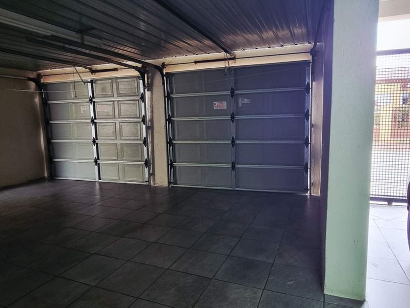 Cimbebasia 4 bedroom house - Photo 7