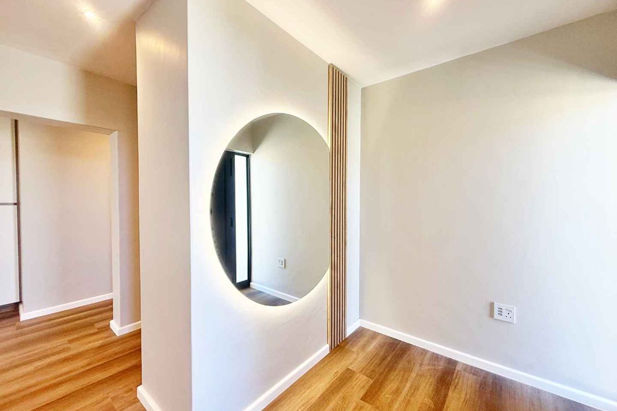 Exceptional New Build, Upper Country Club - Photo 2