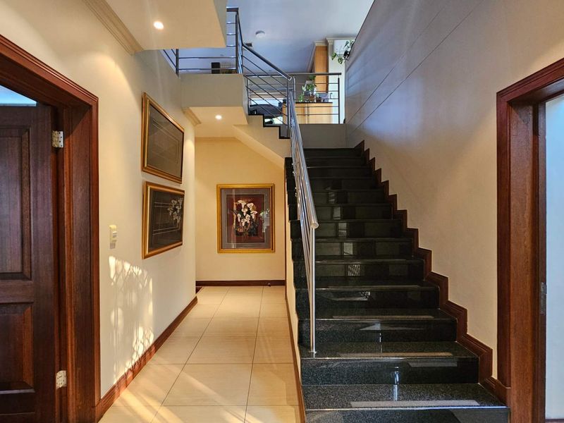 3 Bedroom House - Photo 4