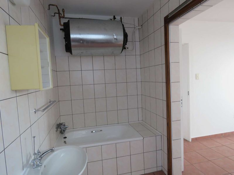 Spacious 4-Bed Unit in Secure Avis Complex – 135m2 of Comfort - Photo 5