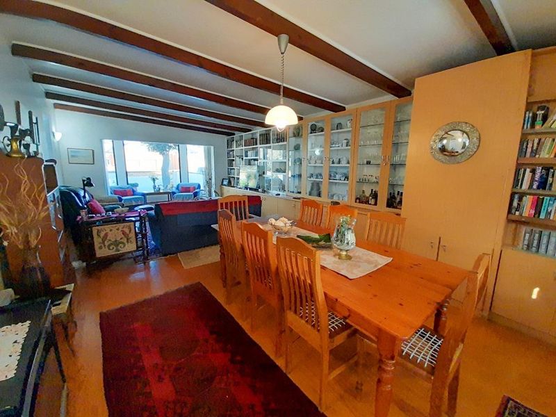 5 Bedroom House for Sale in Vineta - Photo 2