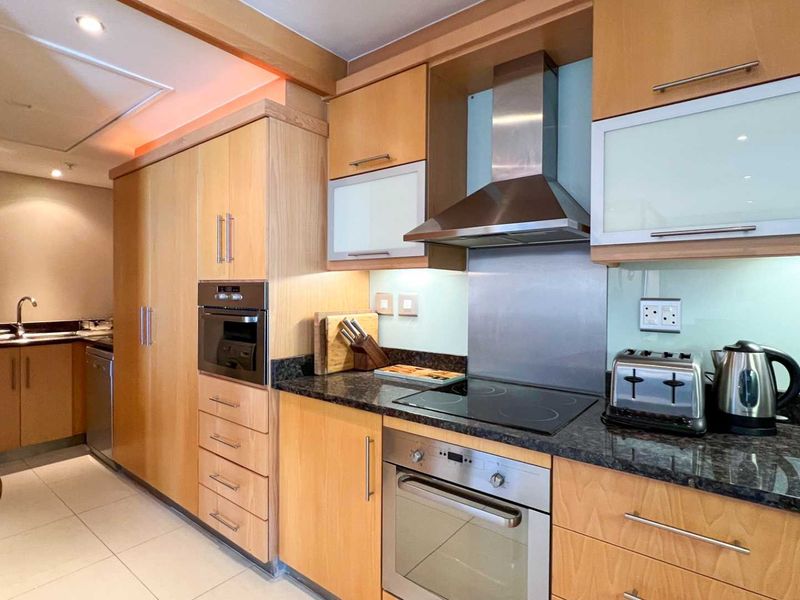 3 BEDROOM | 3.5 BATHROOM APARTMENT - Photo 7