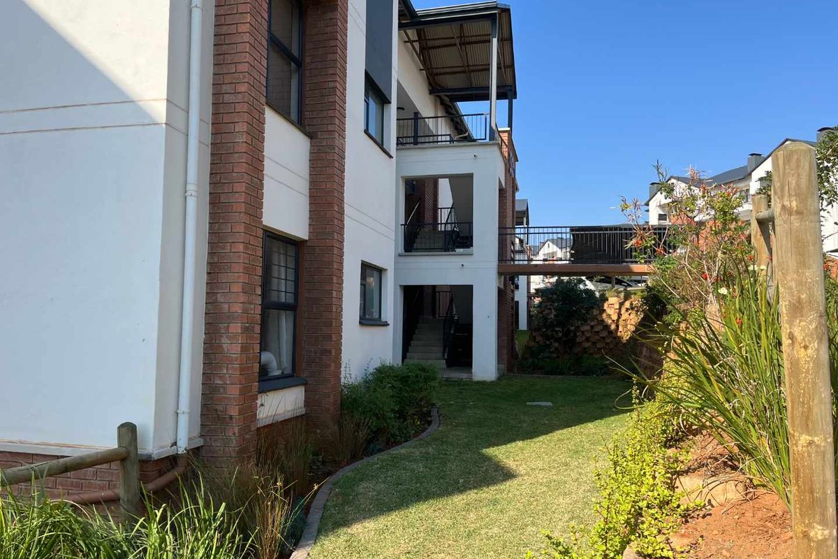 Sole mandate apartment priced to sell... - Photo 4