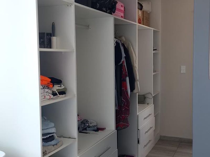 Modern Living - Photo 10