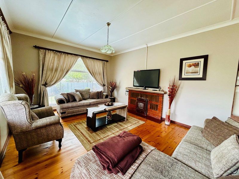 4 bedroom house with 2 flatlets to buy - Photo 8