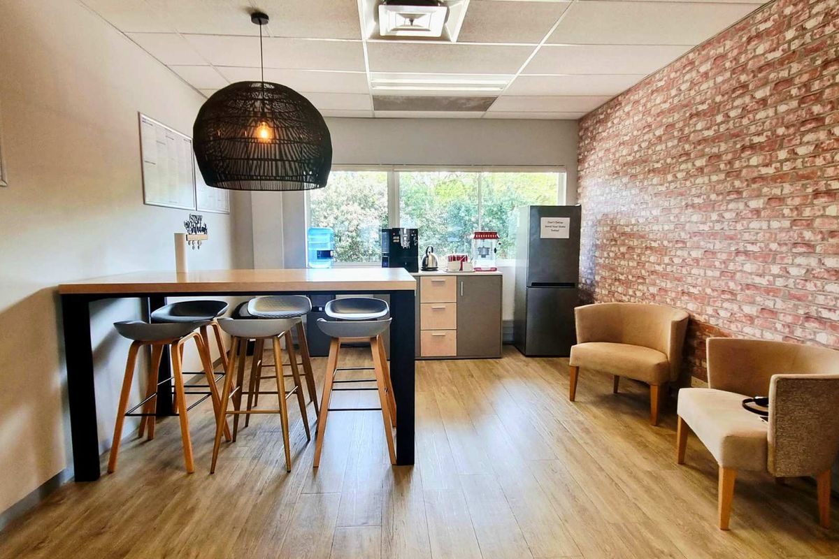 Office to Let | First-Floor Suite | La Lucia Ridge | ±305.94 m2 | R195/m2 (Gross, ex VAT) - Photo 3