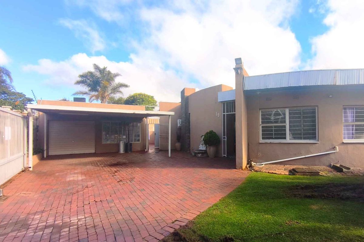 BUSINESS USE PROPERTY FOR SALE ON GLEN AVENUE, GLENANDA, JOHANNESBURG SOUTH - Photo 4