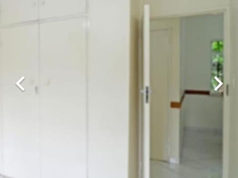 Light, bright family home on corner stand - Photo 9