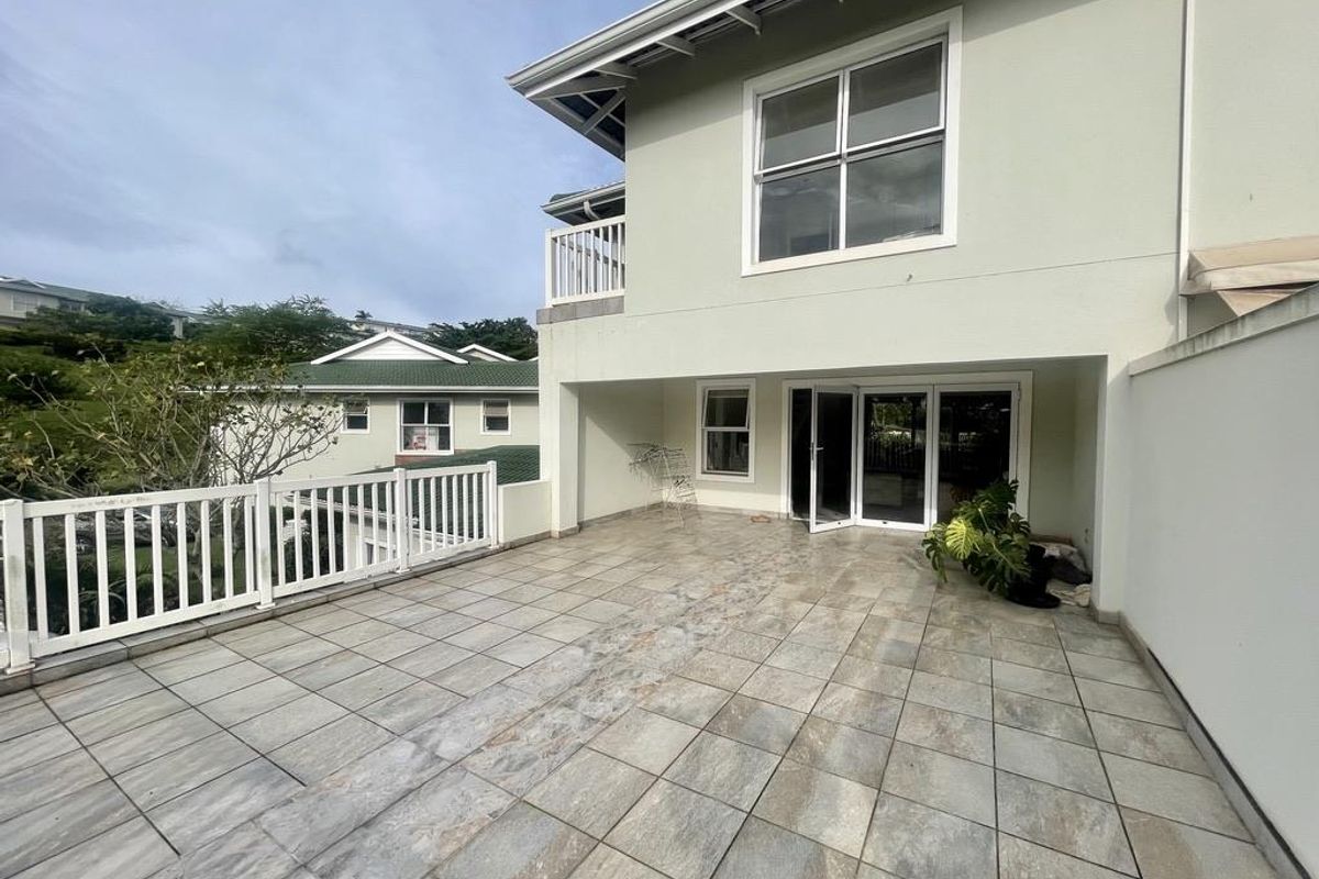 Hendra - Spacious Family Townhouse to Rent in Secure Kindlewood Estate - Photo 3