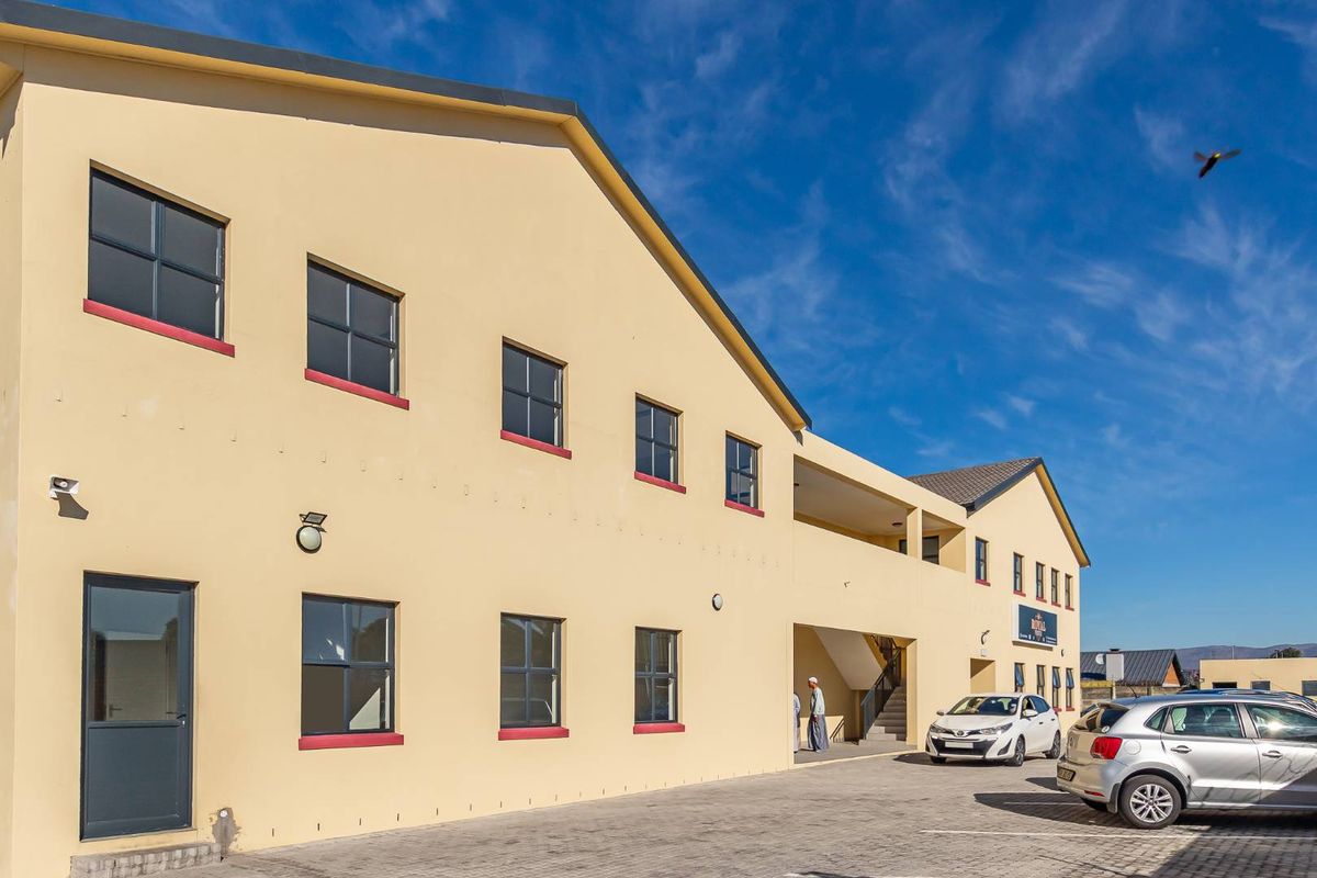 IDEAL FOR CALL CENTRE, CORPORATE OFFICES OR SHOOLS. - Photo 2