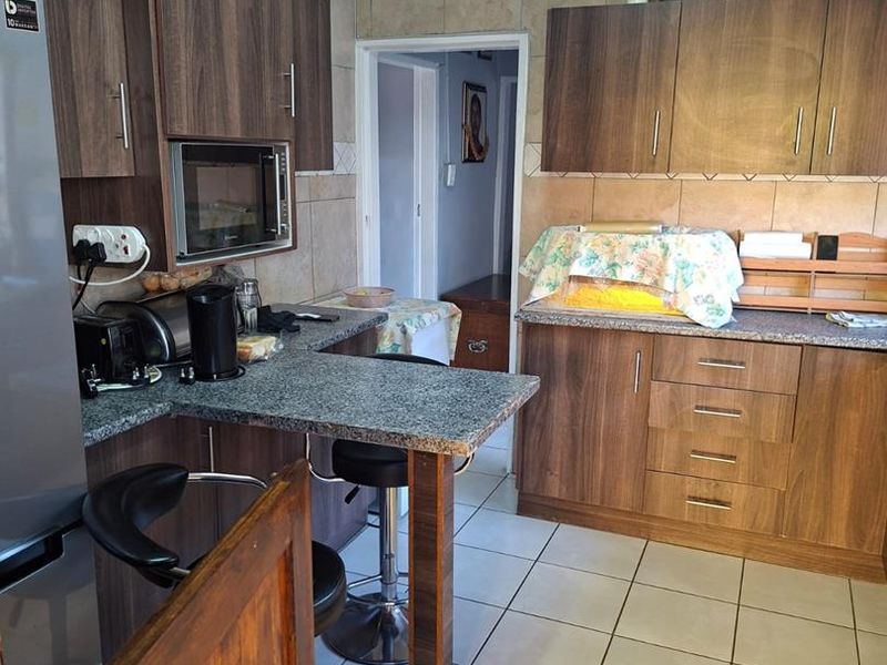 House for Sale – Forderville, Estcourt - Photo 7