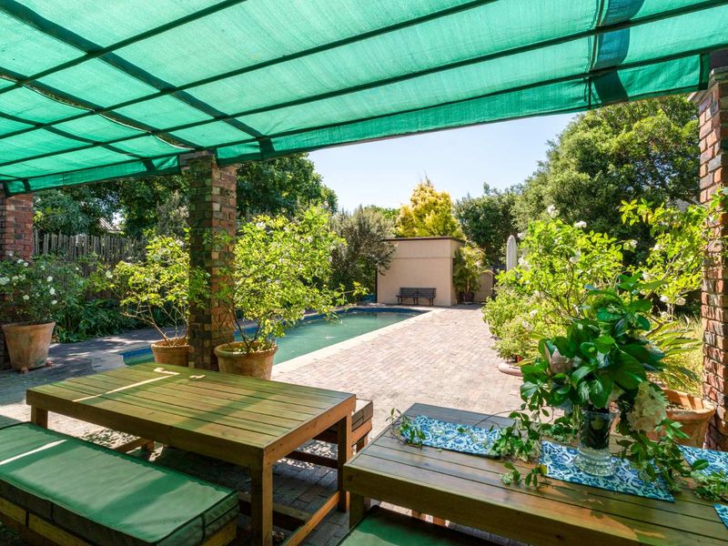 Character, Charm & Endless Potential in Prime Rondebosch - Photo 4